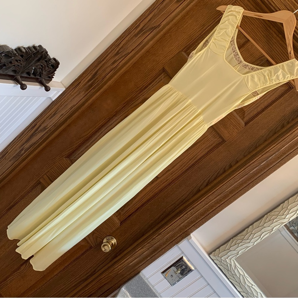 Vintage Snowdon Nightgown - Picture 7 of 9